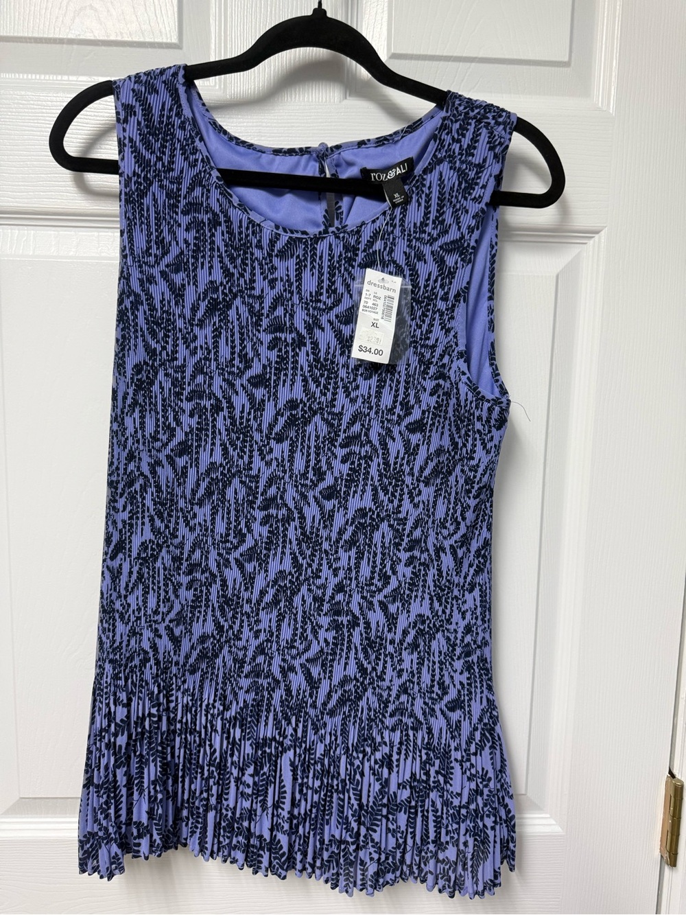 Roz & Ali Lavender and Black Printed Pleated Tank Top